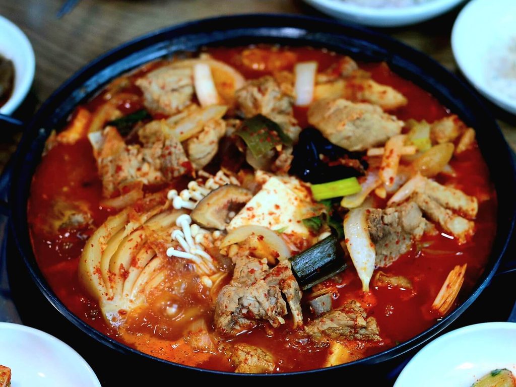 경북 상주맛집 한돈 갈비 김치찜 클로즈업